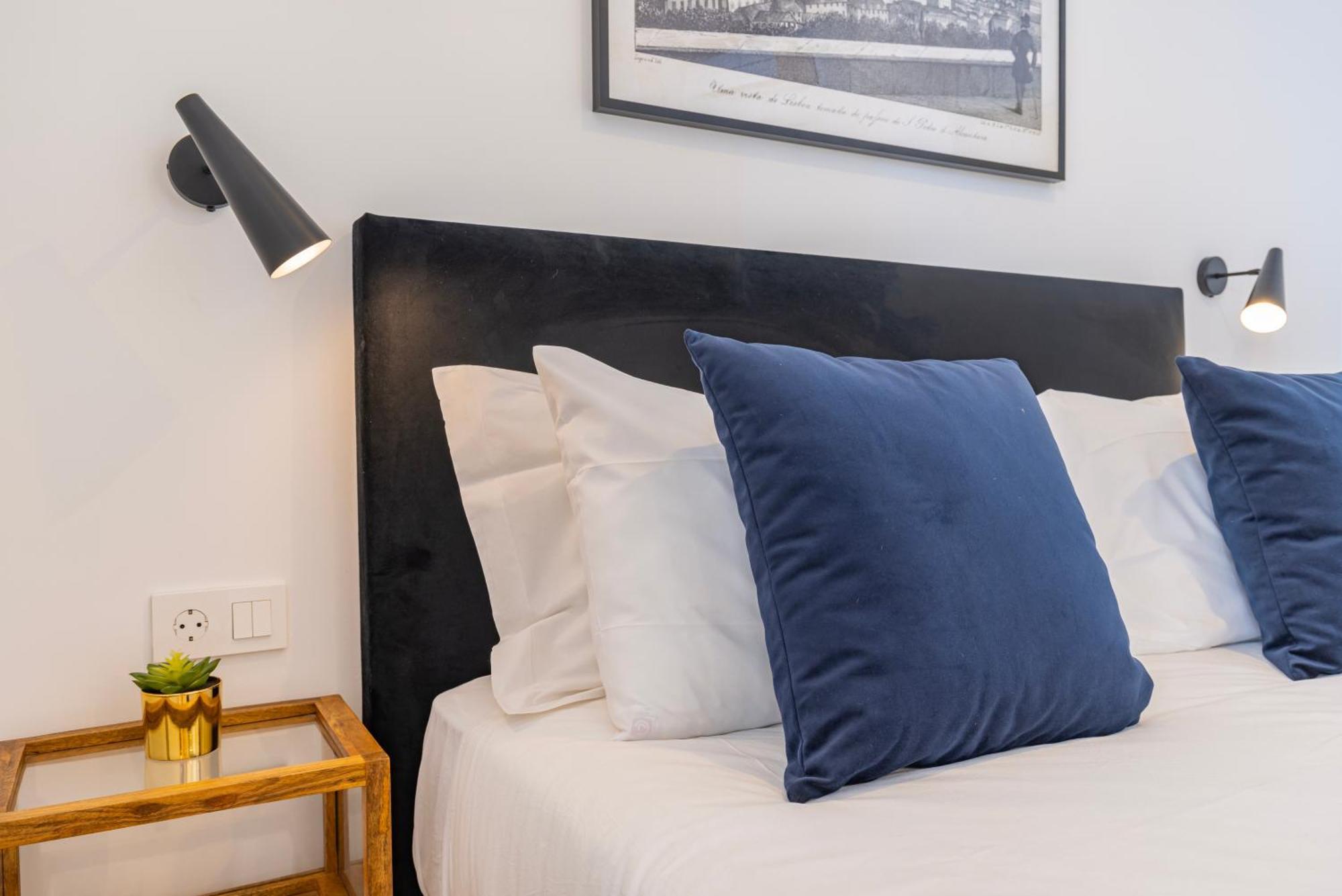 Figueira Quality Apartments By Lovelystay Lisbon Exterior photo
