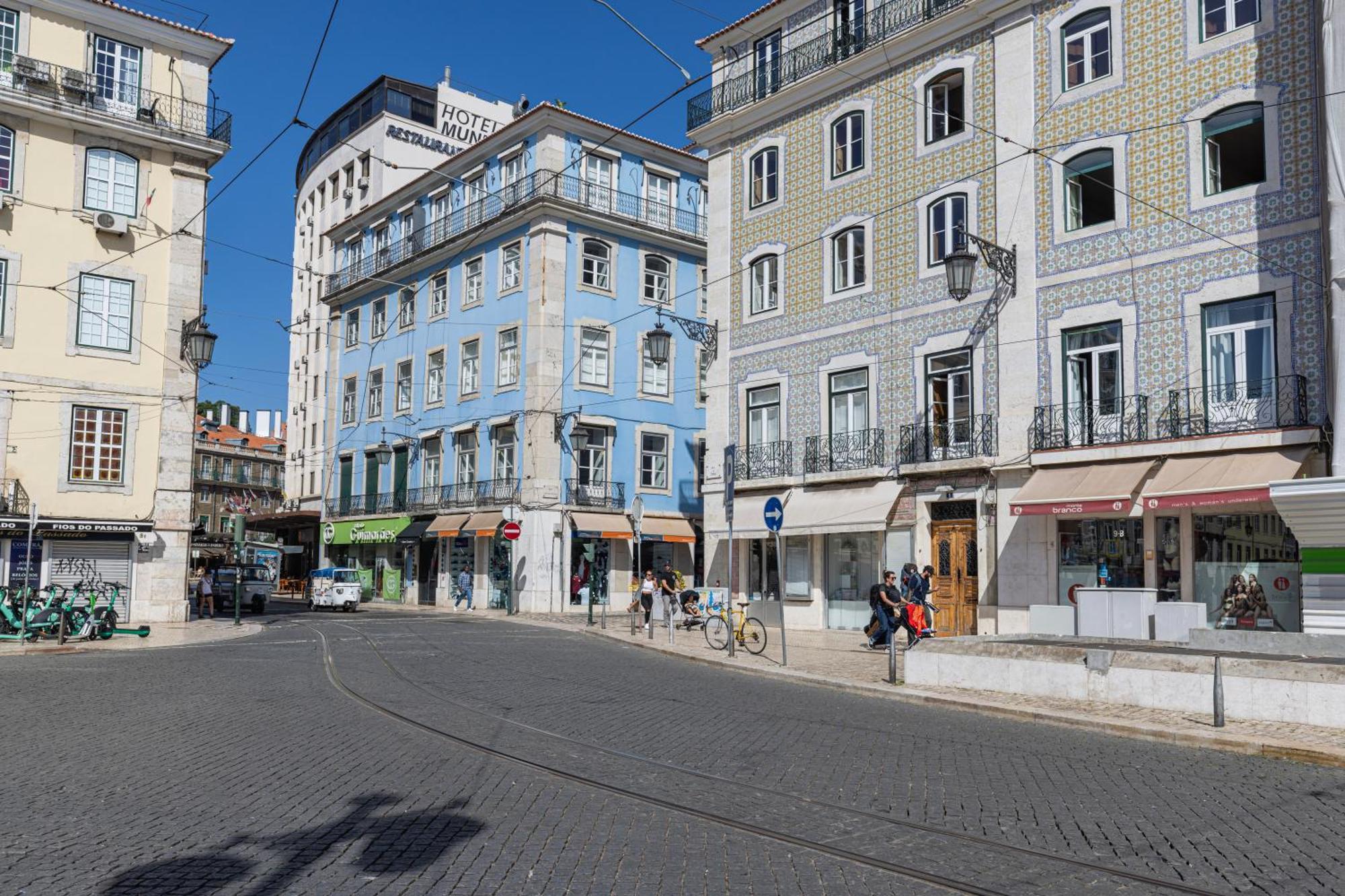Figueira Quality Apartments By Lovelystay Lisbon Exterior photo