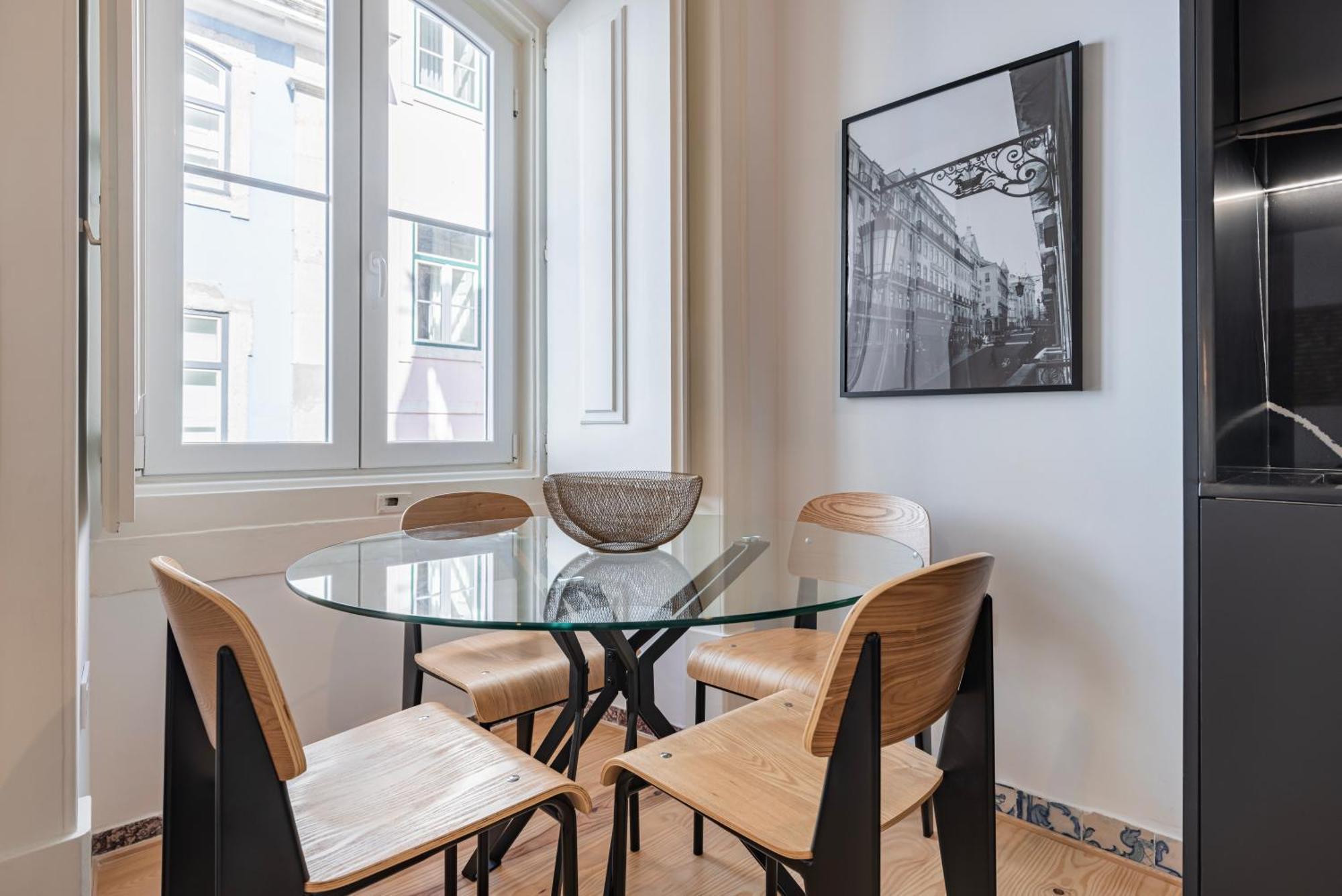 Figueira Quality Apartments By Lovelystay Lisbon Exterior photo